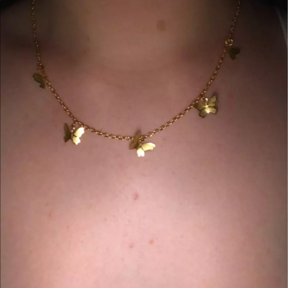 ✨ Butterfly Goddess Gold Pendant Necklace - Picture 6 of 7